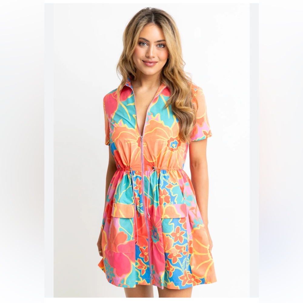 KARLIE Large Floral Weekend Cinch Waist Dress Size M -Super flattering and cute! - Picture 2 of 11
